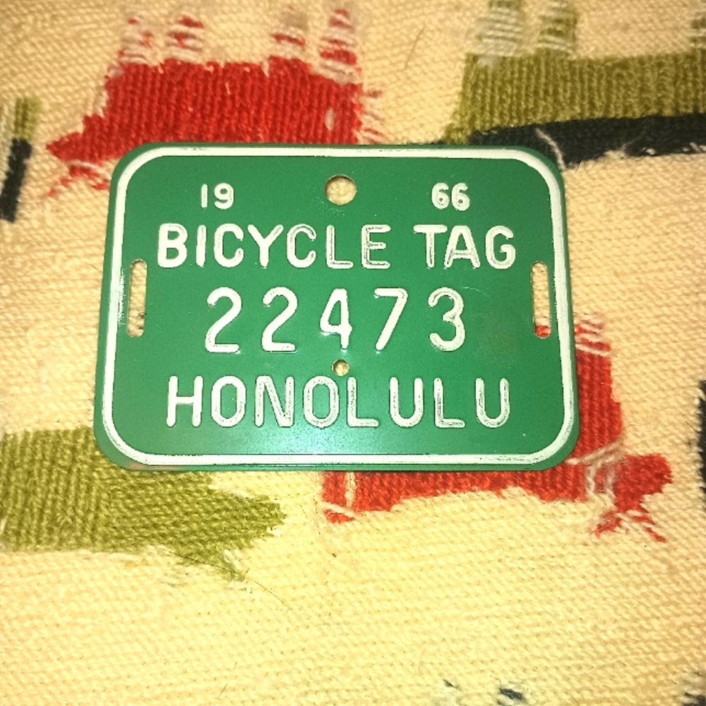 ORIG VTG HONOLULU 1966 BICYCLE TAG 💚 green 💚